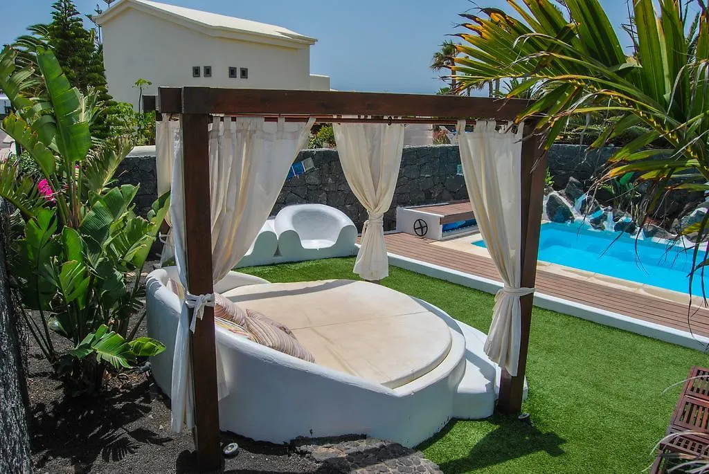 Eslanzarote Villa Victoria, Heated Pool, Super Wifi, Sat Tv Playa Blanca