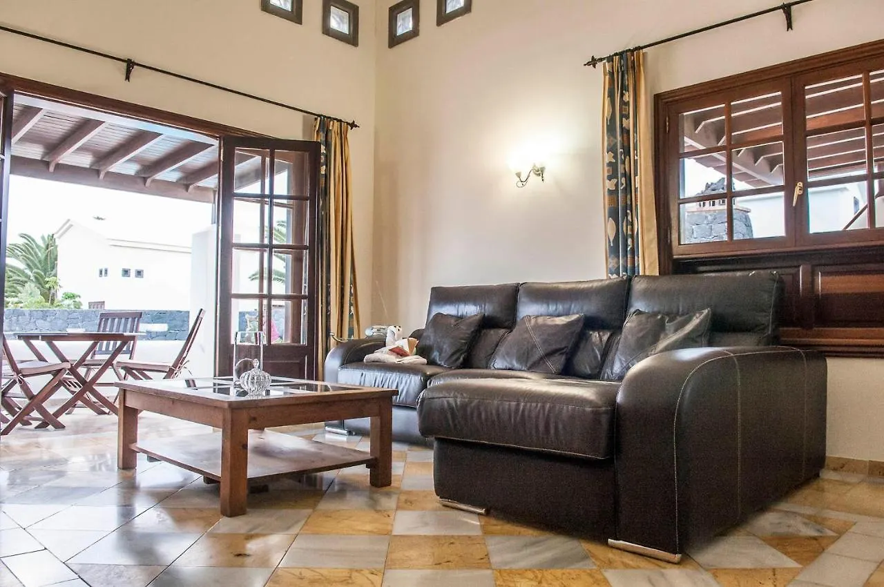 Eslanzarote Villa Victoria, Heated Pool, Super Wifi, Sat Tv Playa Blanca