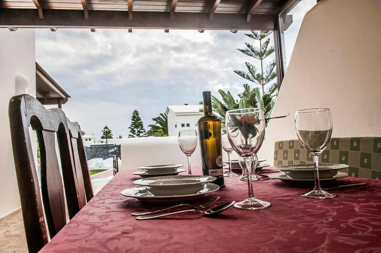 Eslanzarote Villa Victoria, Heated Pool, Super Wifi, Sat Tv Playa Blanca   Playa Blanca (Lanzarote)