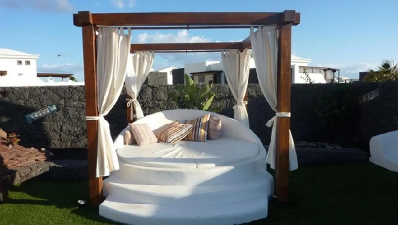 Eslanzarote Villa Victoria, Heated Pool, Super Wifi, Sat Tv Playa Blanca  0*, Playa Blanca (Lanzarote)