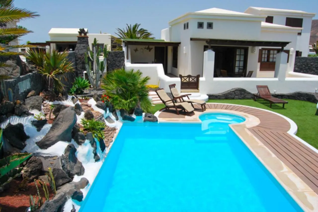Eslanzarote Villa Victoria, Heated Pool, Super Wifi, Sat Tv location