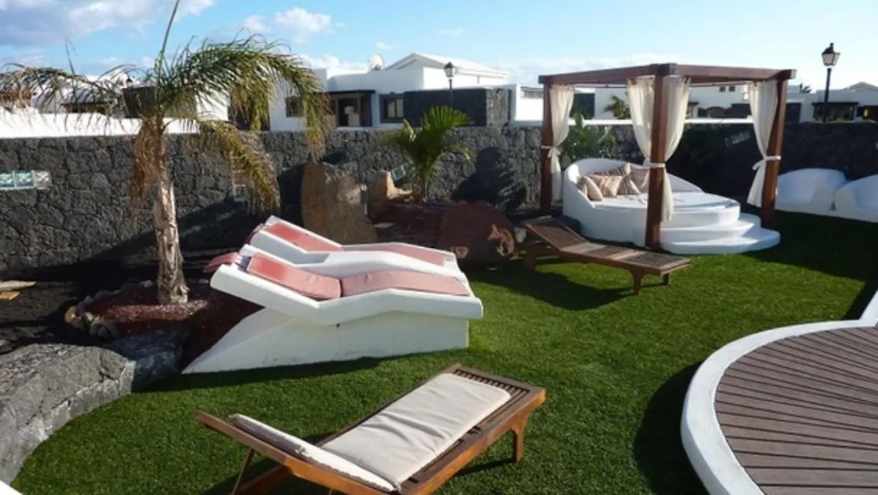 Eslanzarote Villa Victoria, Heated Pool, Super Wifi, Sat Tv Playa Blanca