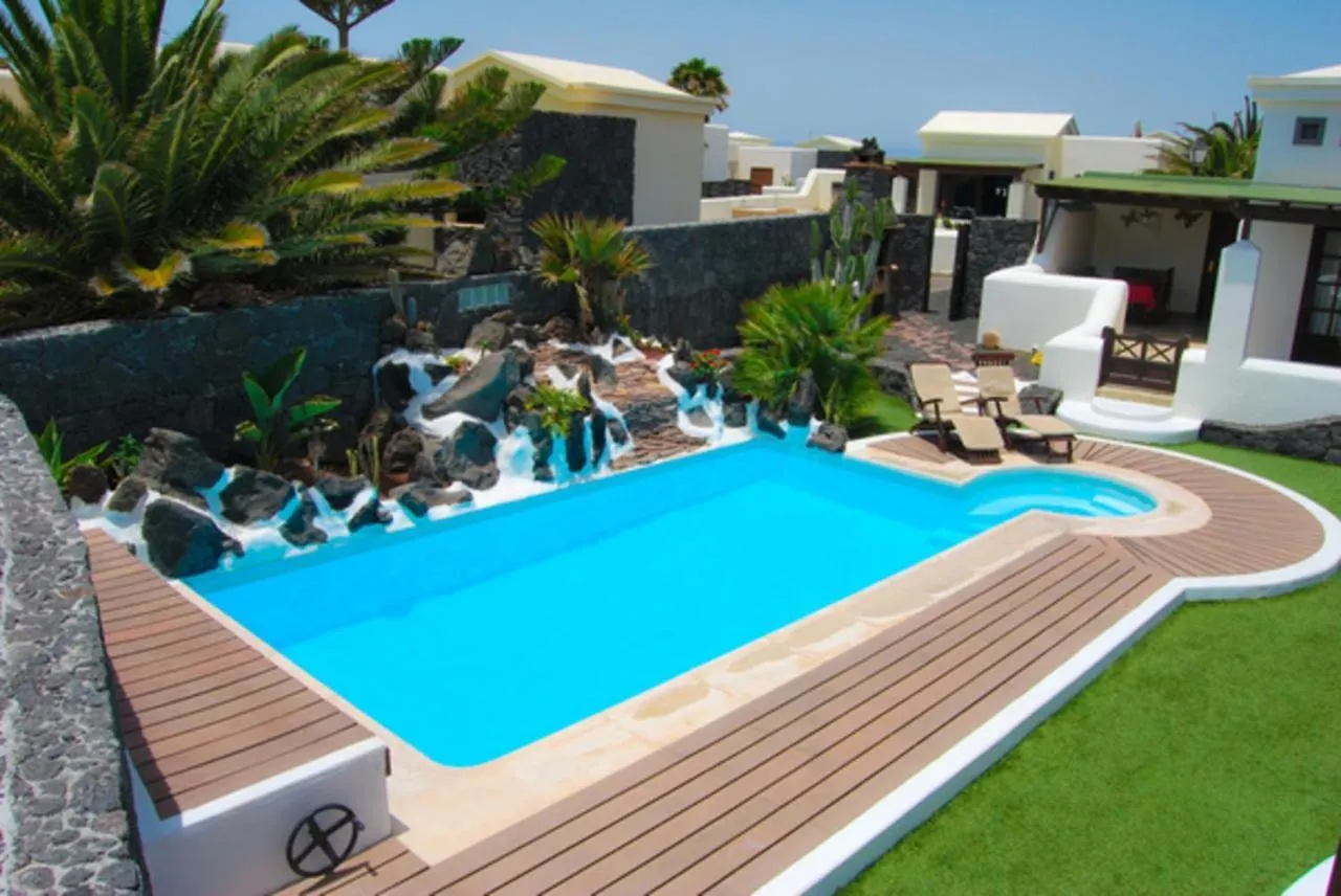 Eslanzarote Villa Victoria, Heated Pool, Super Wifi, Sat Tv Playa Blanca  0*, Playa Blanca (Lanzarote)